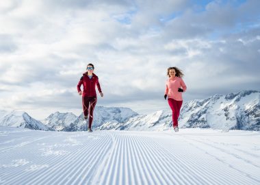 Trail-running on the snow