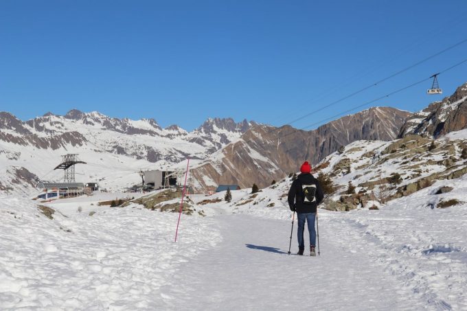 Grande balade des lacs – Snowshoeing on the Espace Alpe d’Huez from Villard-Reculas_Villard-Reculas